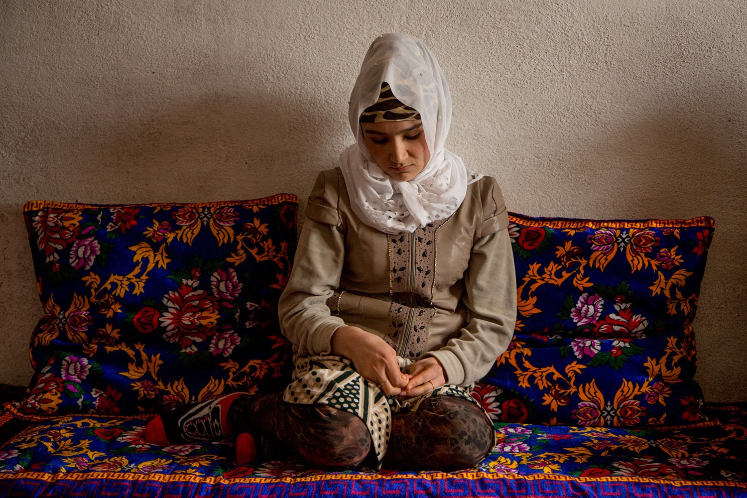 Жил был таджик. Женщины в кишлаках Таджикистана. Таджикская мама в кишлаке. Таджикские женщины в кишлаке.