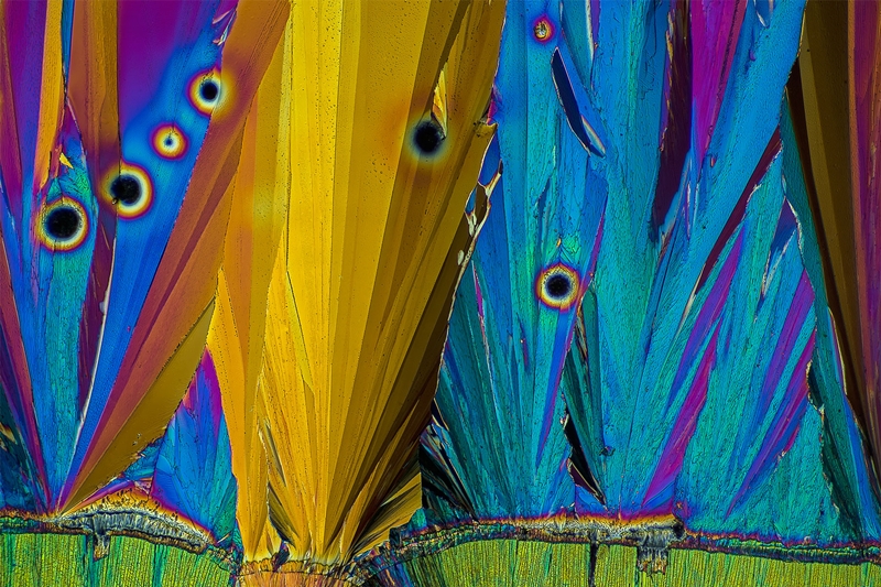 Фотограф показал таблетки парацетамола под микроскопом. Парацетамол в масштабе 120:1. Интернет - журнал birdinflight.com