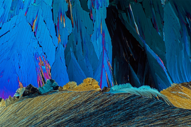 Фотограф показал таблетки парацетамола под микроскопом. Парацетамол в масштабе 120:1. Интернет - журнал birdinflight.com