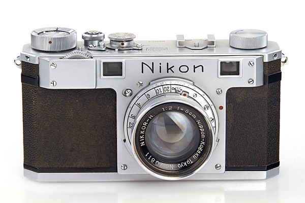 nikon-oldest-camera-sold_01