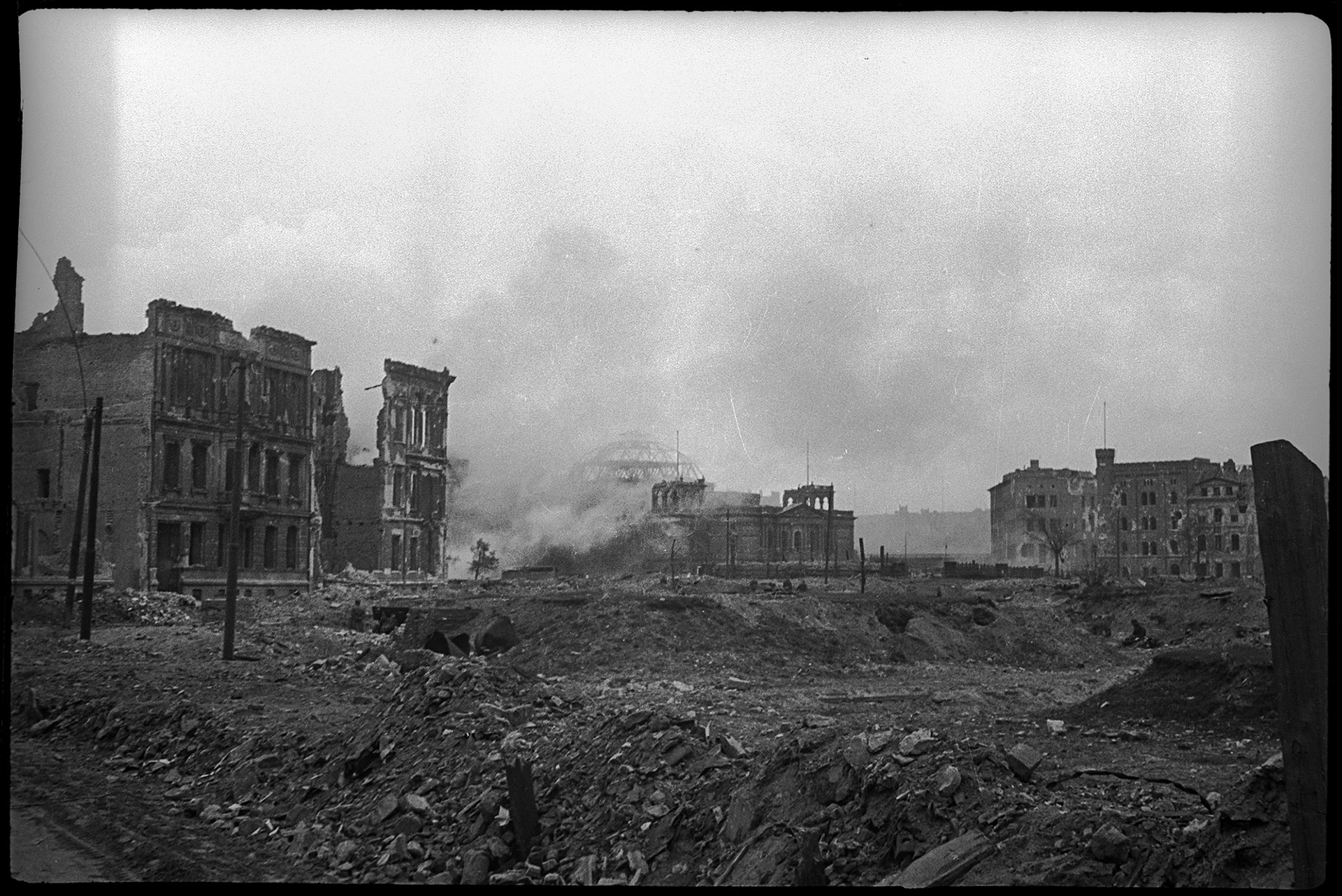 Германия, Берлин, 1945Рейхстаг