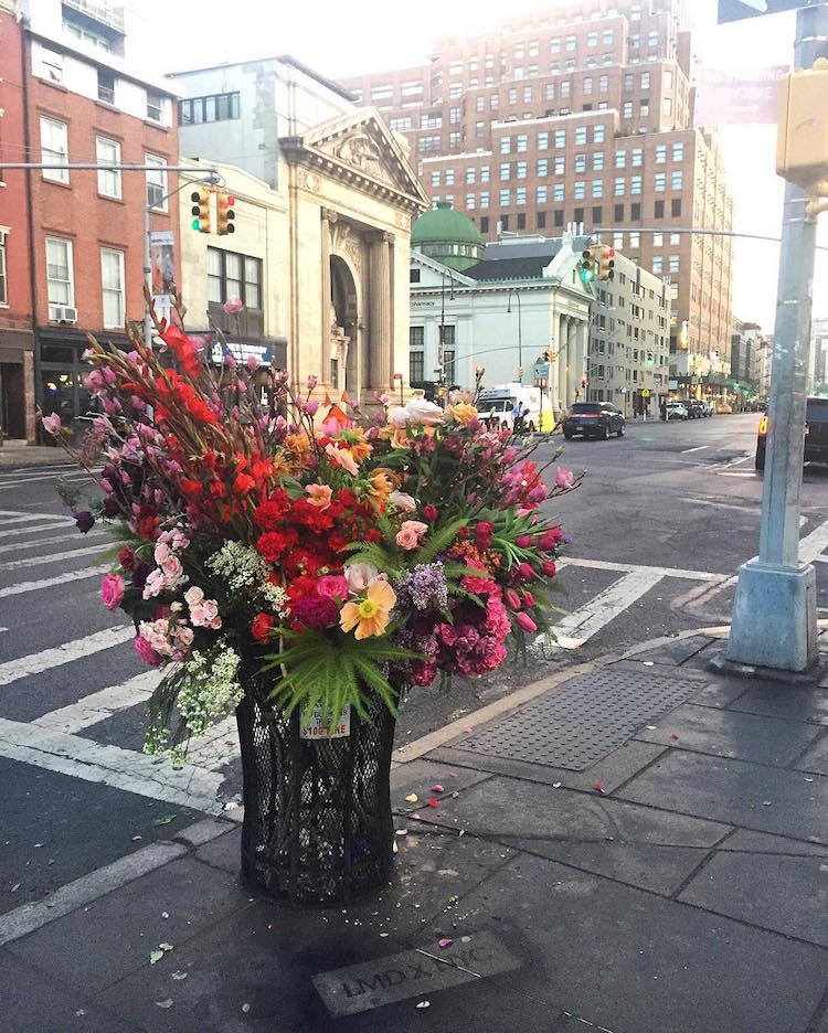 trash-can-flowers-nyc-lewis-miller_01