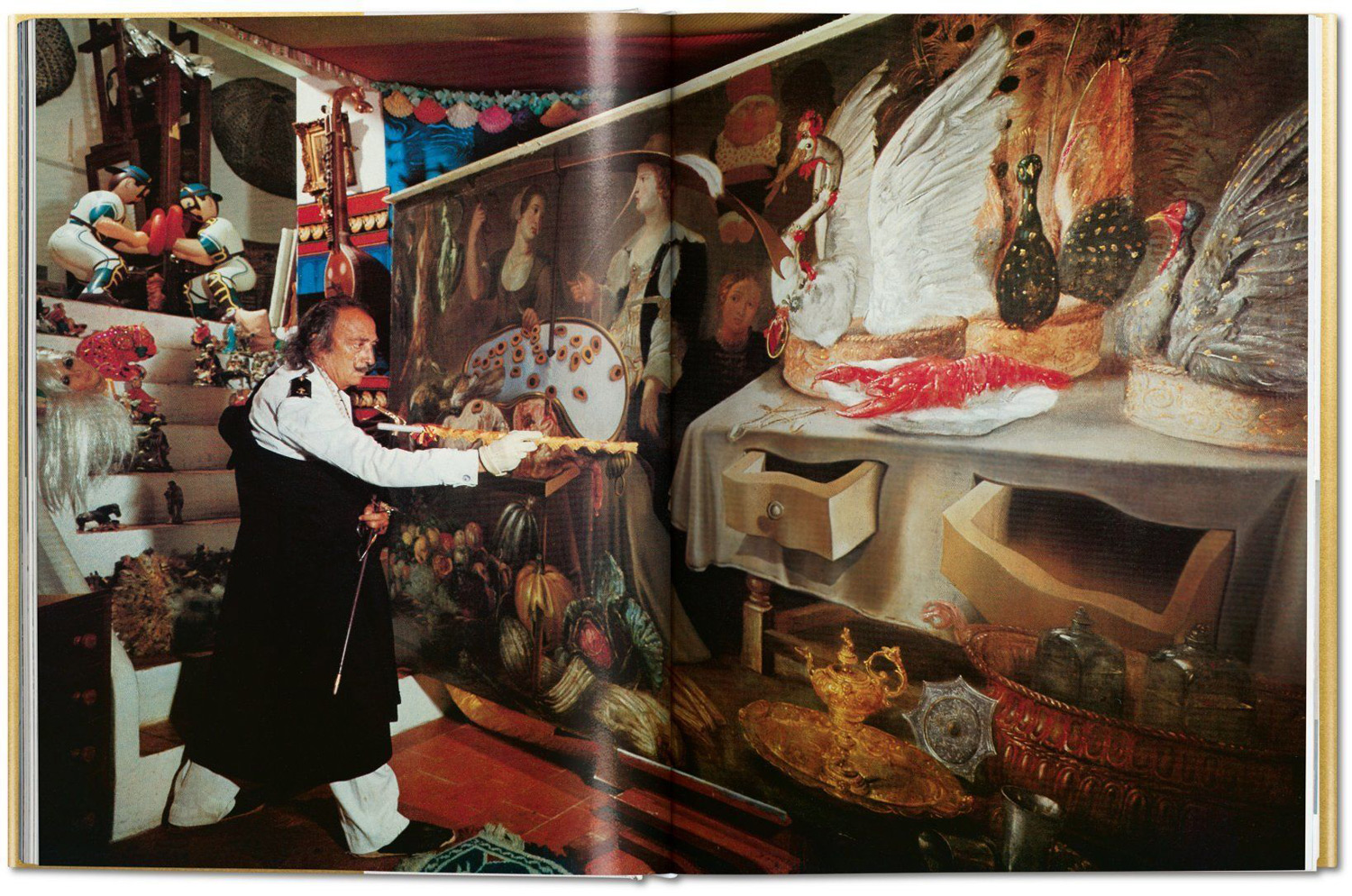 the-wines-of-gala-salvador-dali_04