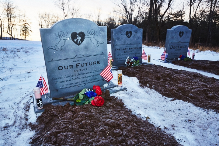 trump-cemetry_01