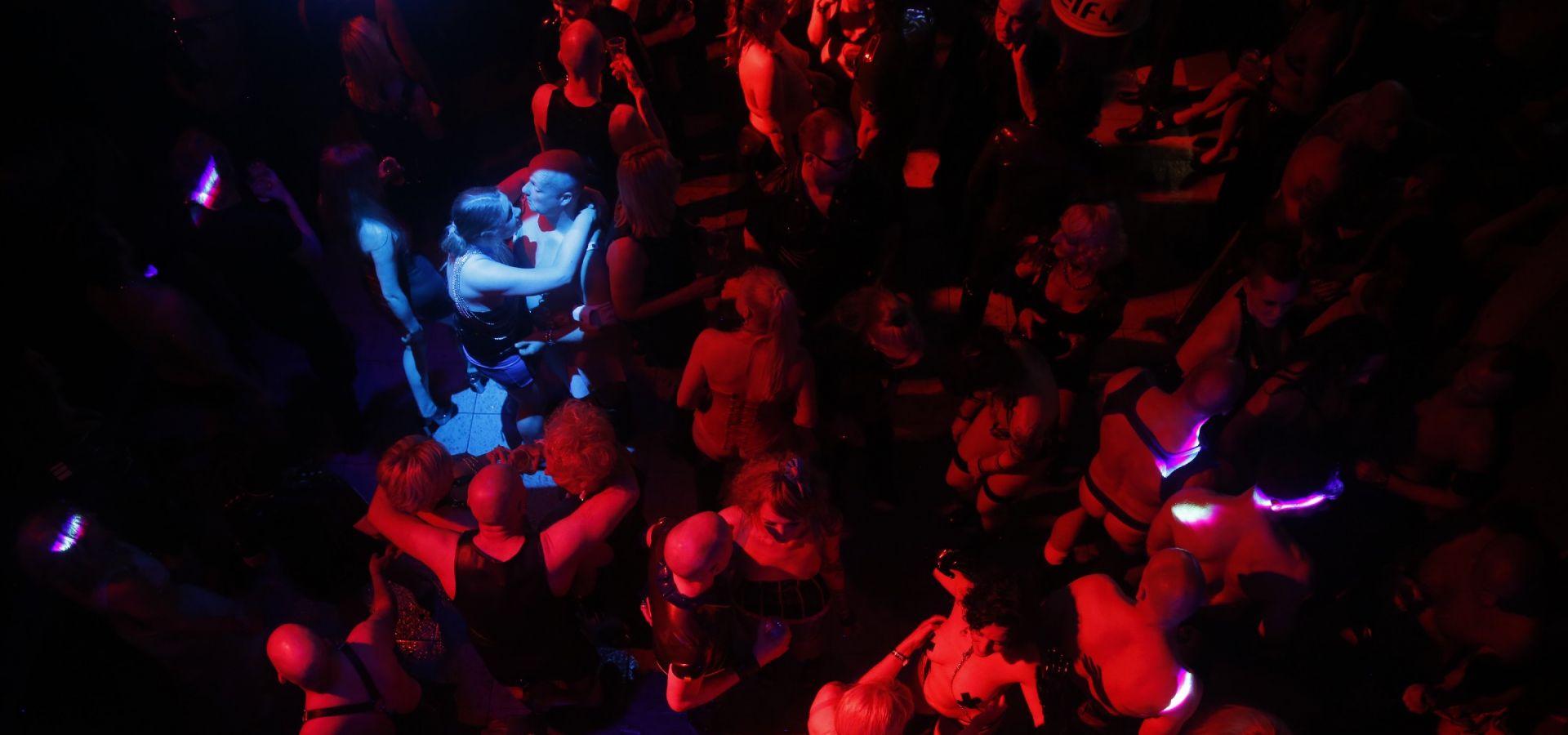 секс вечеринки в амстердаме порно видео HD