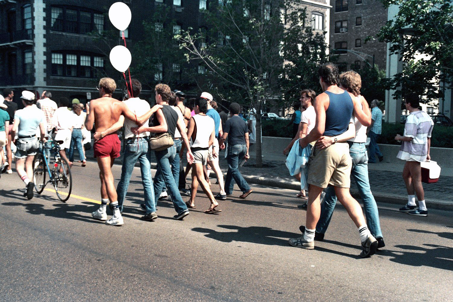 lgbt_aids парад геев и лесбиянок в Чикаго в 1985