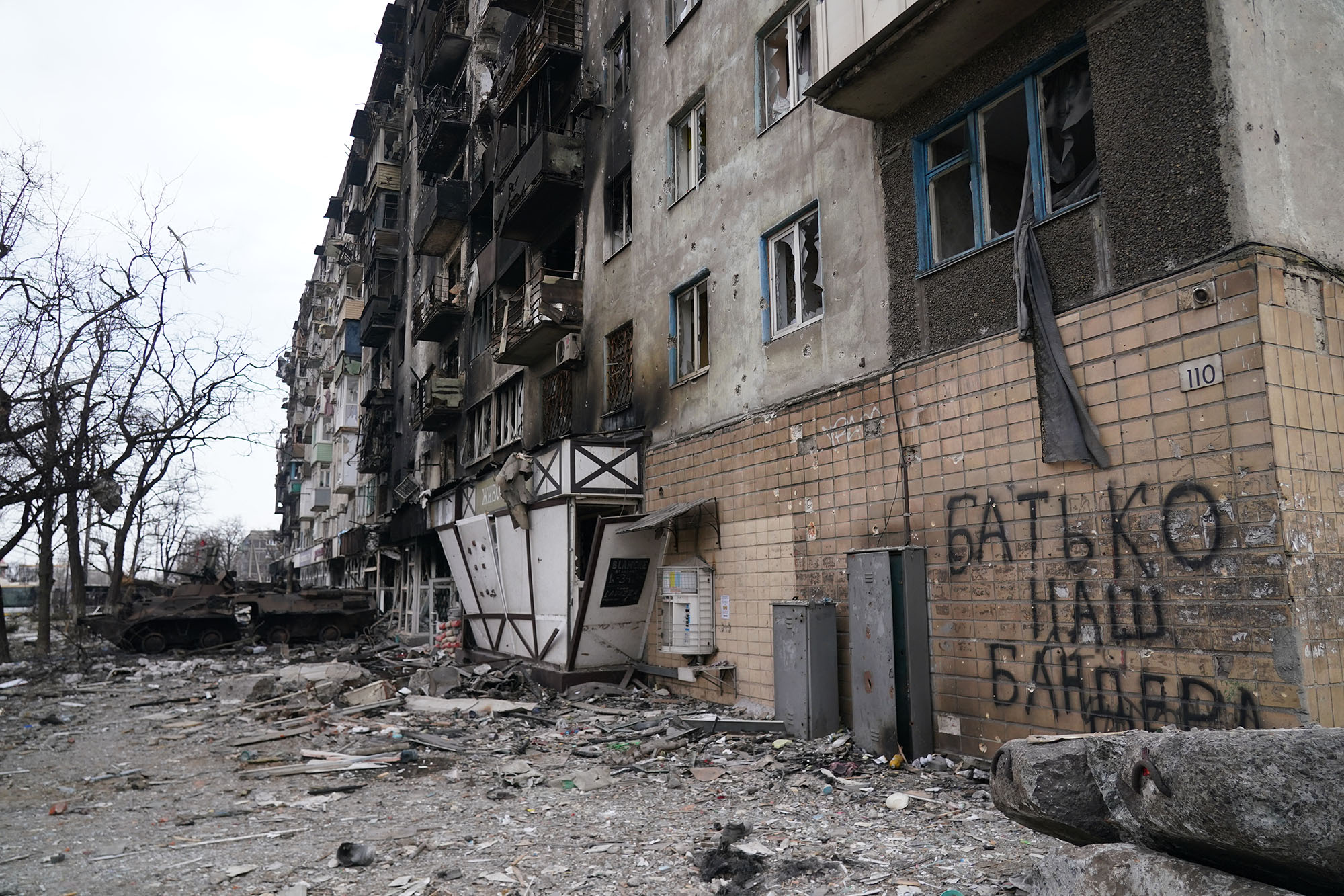 A building destroyed by shelling in Mariupol (the 26th of March 2022). Photo: Stringer / AFP