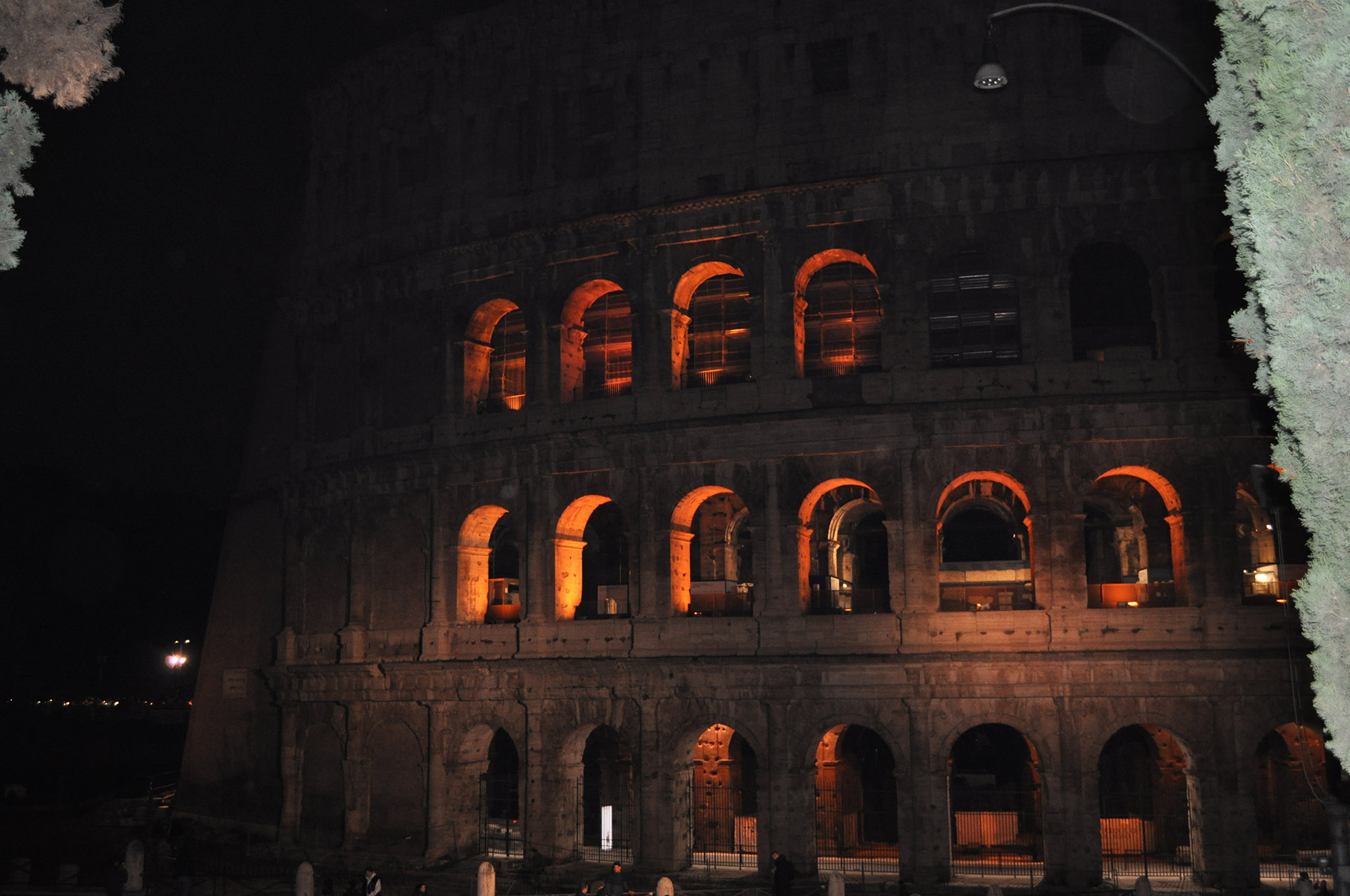 Colosseo (darkness)