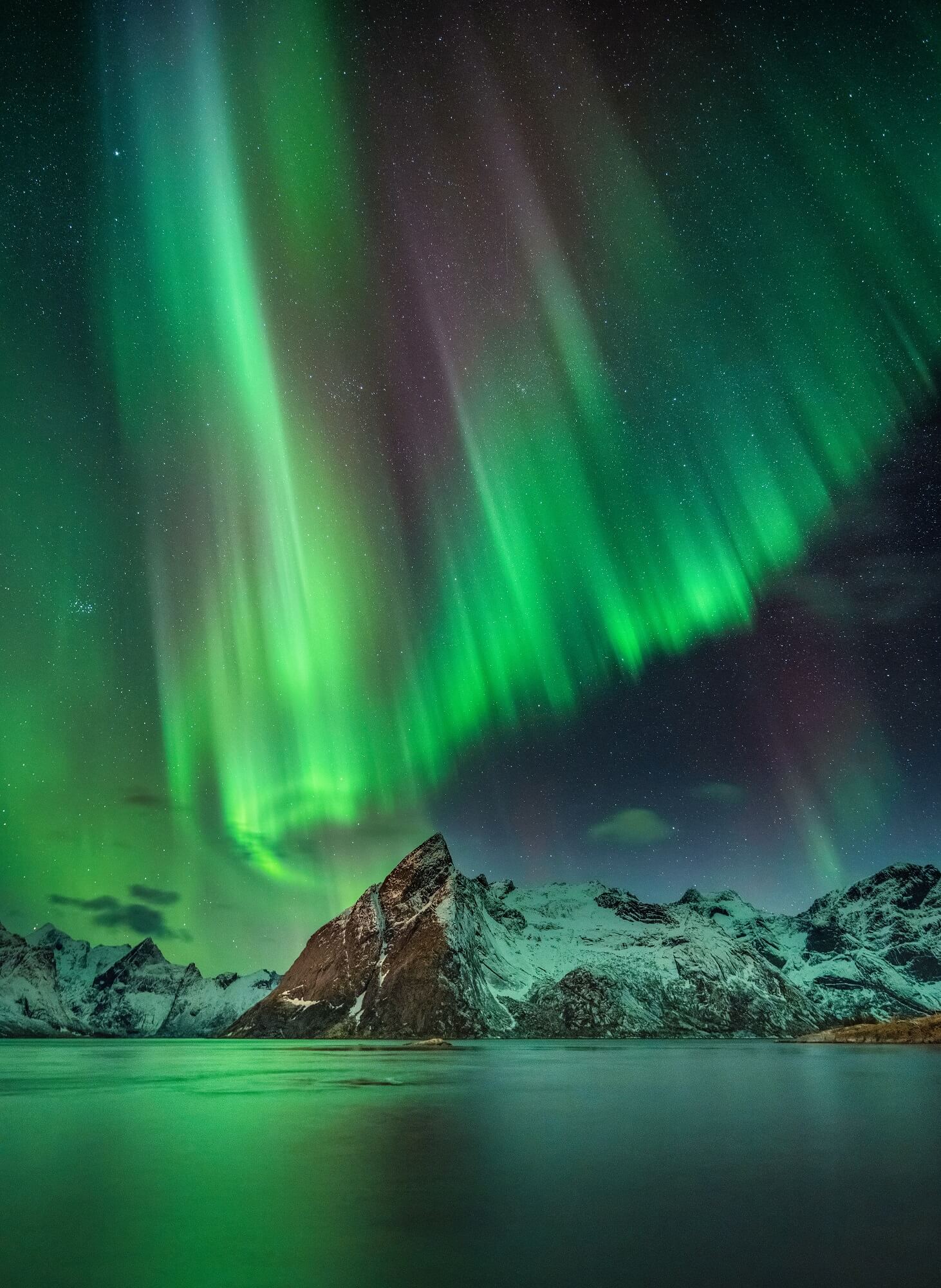 Aurorae Curtain of Light